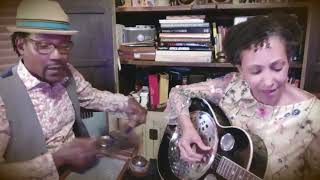 "Green, Green Rocky Road" - the Piedmont Blūz Acoustic Duo
