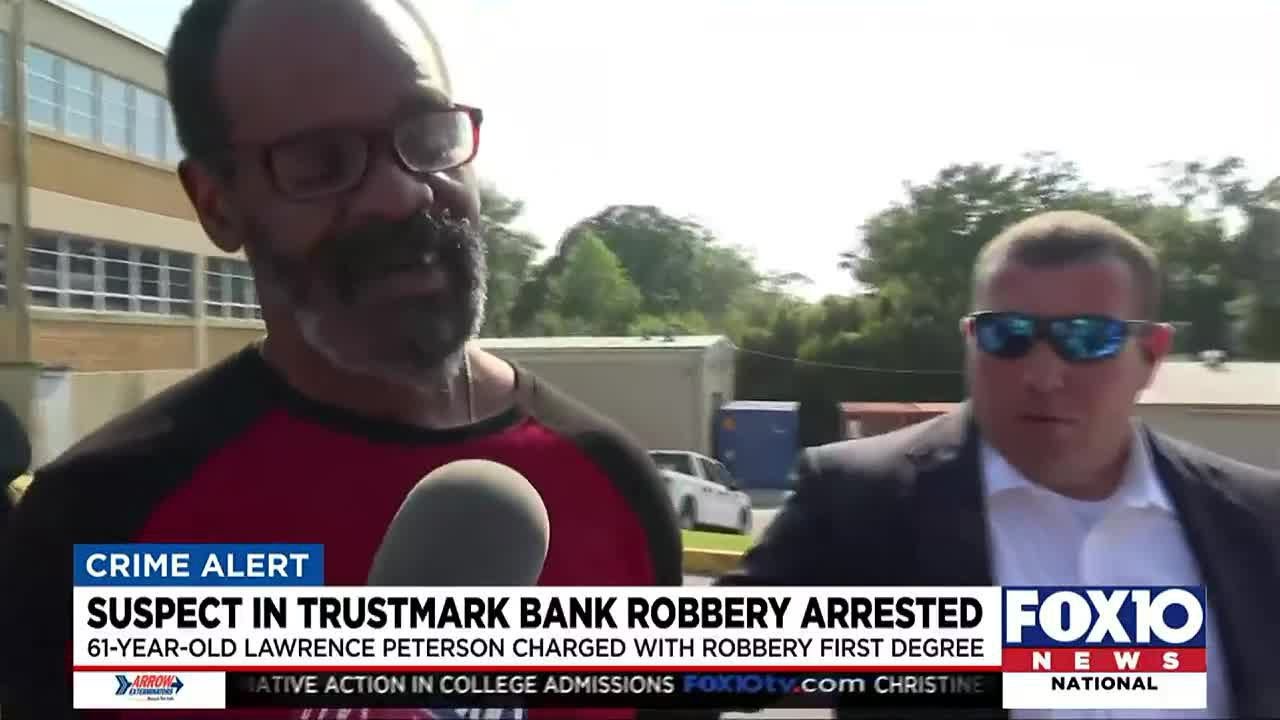 Suspect in Trustmark bank robbery arrested