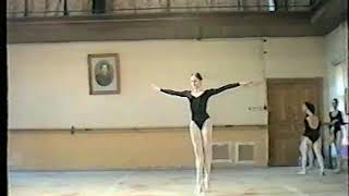 Vaganova Ballet Academy, 7th year students, 1998. Big jumps.