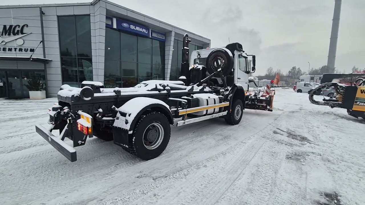 Mercedes Benz Axor 1833 - 4X4 - Snow Plug 