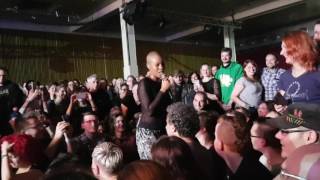 Skunk Anansie - Skin among Berliners - Little Baby Swastikkka