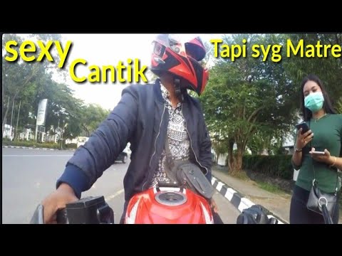 Cewek cantik dan