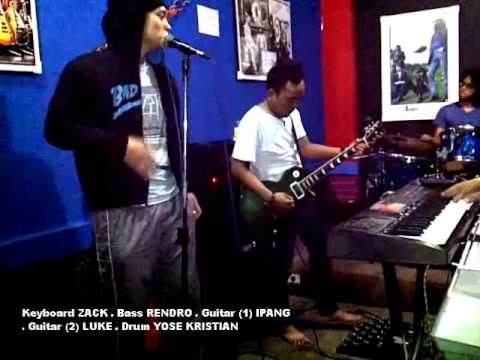 Gilang Dirgahari - Ketika kau Menyapa ( Marcell ) on rehearsal - YouTube