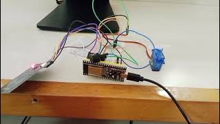 Smart lock system using ESP32 and RFID tag project 