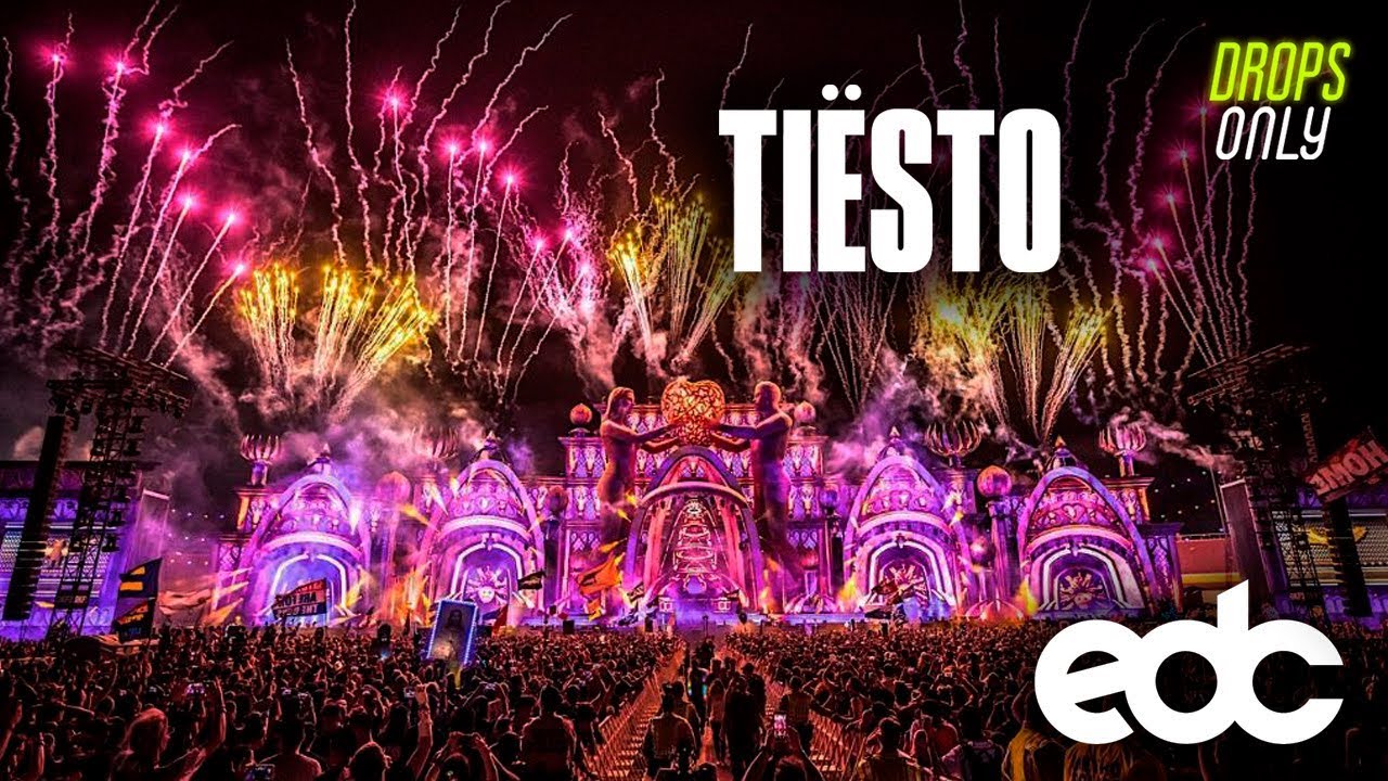 Tiësto (ft. Martin Garrix & Aloe Blacc) live at 
