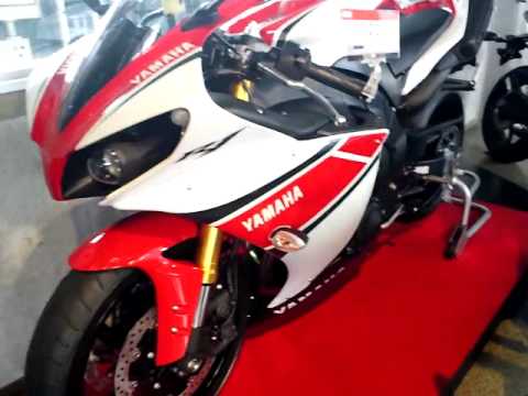 YZFR1 ロードレース世界選手権参戦50周年記念モデル 展示中! YSP国分 YouTube