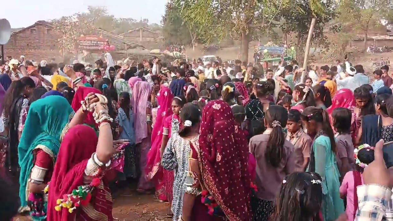 Aadiwasi chhak At diwaniya me 