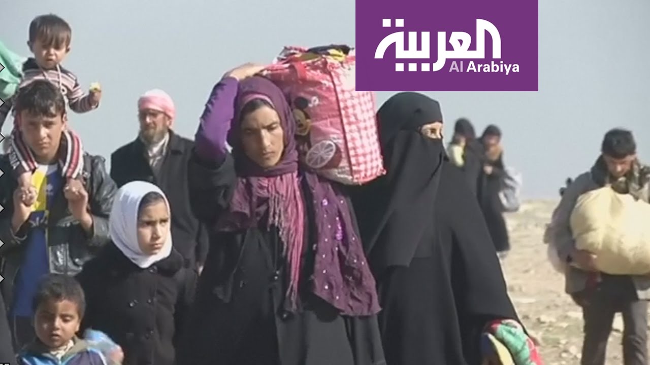 نزوح عشرات العائلات من الموصل مع احتدام المعارك