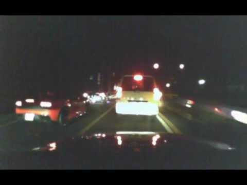 後ろの車に向かってフラッシュライトを点滅させている超ド迷惑な外車 01 Youtube 後ろの車に向かってフラッシュライトを点滅させている超ド迷惑な外車 01 Youtube
