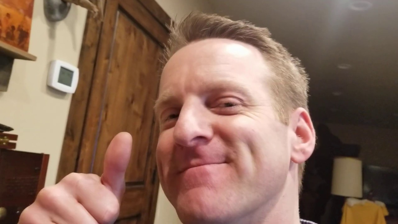 Removing an upright mute rail for piano tuning