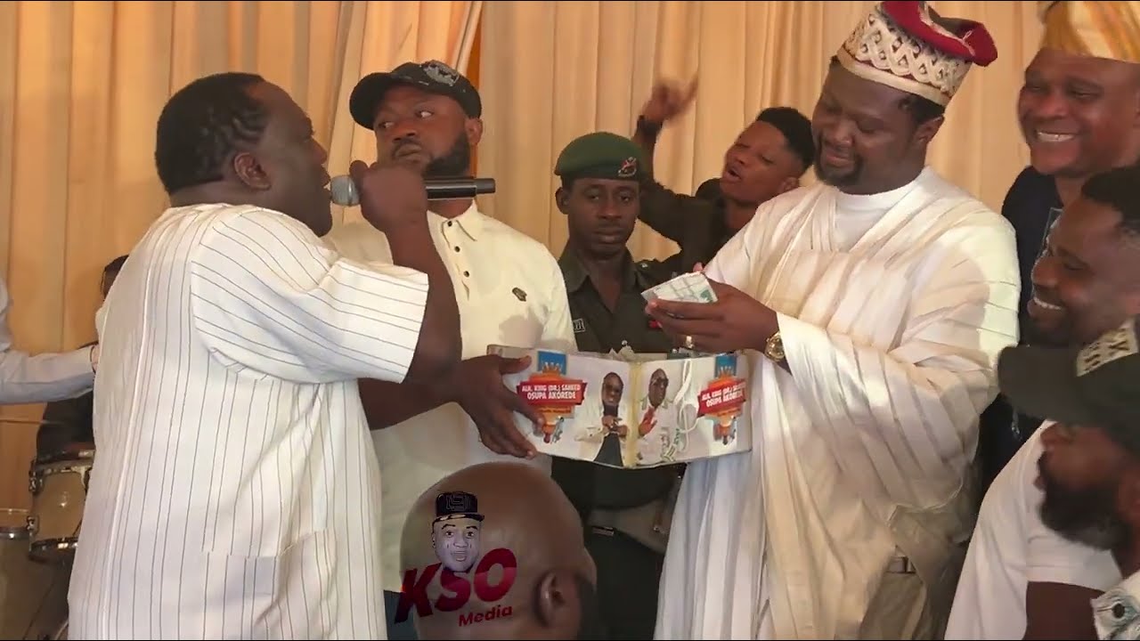 Watch as Saheed Ibile and his crew storm King Osupa stage, as Mogaji Arisekola hands over his…