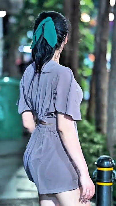 exchange sandals of beautiful and cute girls #jokerprank #funnyshorts #shorts