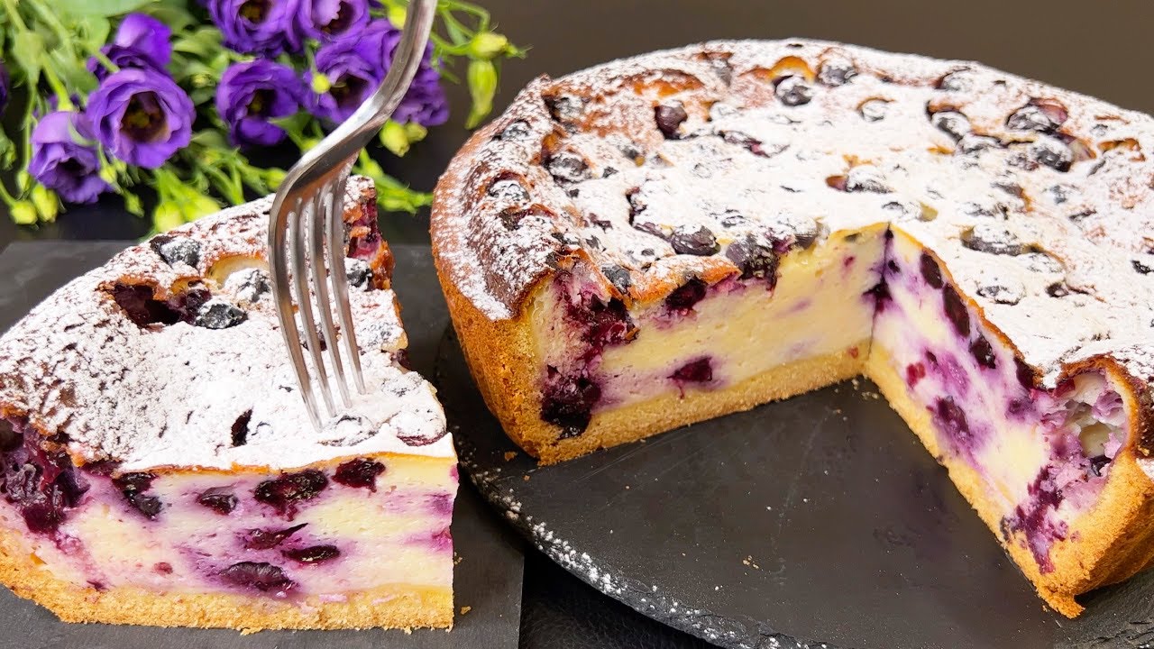 Das einfachste Rezept des berühmten Joghurtkuchens. Schmilzt auf der Zunge. Echte Geschmacksbombe!