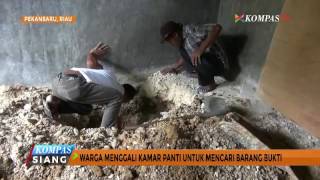 Warga Cari Barang Bukti Di Kamar Panti Tunas Bangsa