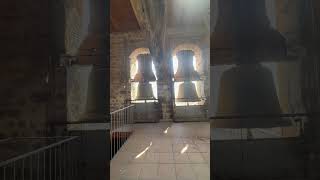 Toque de campanas por el día de la asunción en urroz Villa (Navarra)