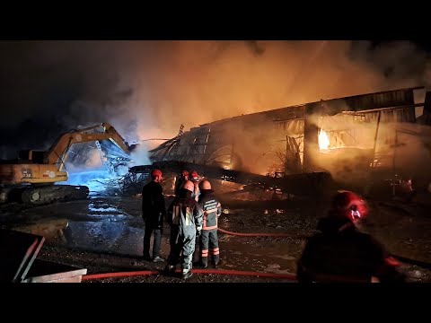 Sakarya Zirai Aletler Sanayi Sitesin'de Büyük Yangın!