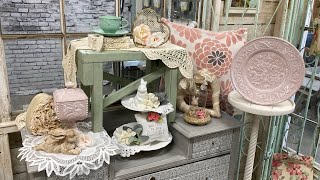 How to Create Beautiful Cottagecore Thriftflips and Stage them in your Booth