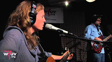 Tift Merritt - "Traveling Alone" (Live at WFUV)