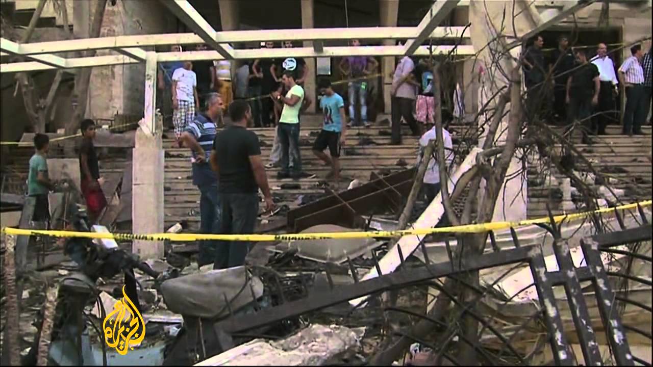 عشرات القتلى في انفجارين متزامنين شمال لبنان