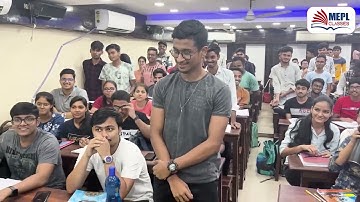 😱SHOCKING - See Divya Agarwal Ma