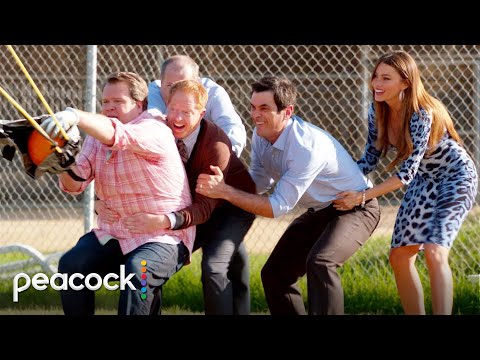 Modern Family | Pritchetts vs. Dreamers: Punkin Chunkin Thanksgiving