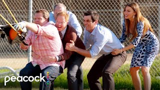 Modern Family | Pritchetts vs. Dreamers: Punkin Chunkin Thanksgiving