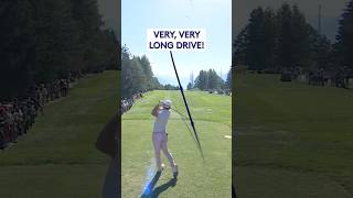 A 434-yard drive 😮