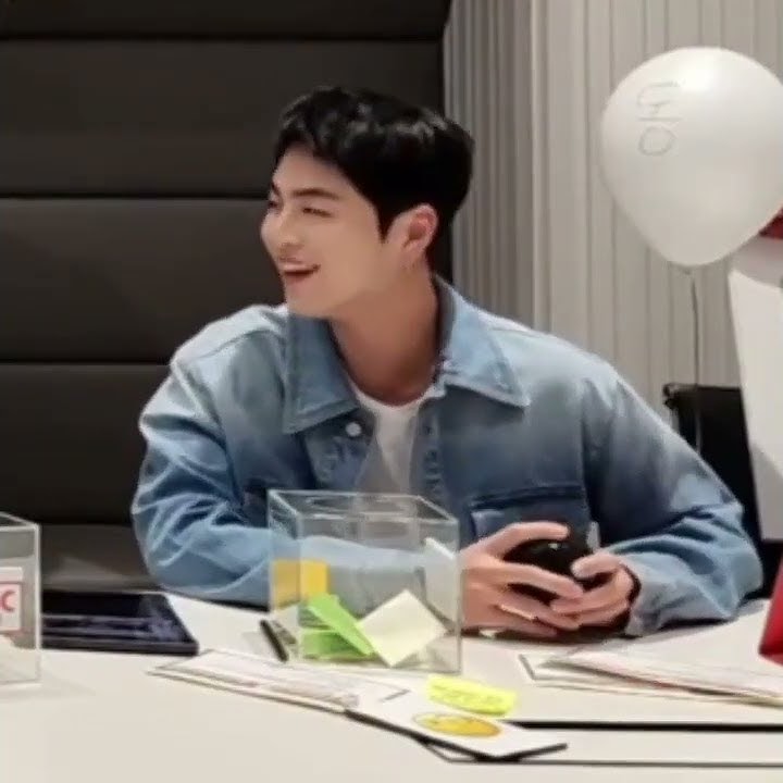 Alarm sound by Junhoe😂 #ikon #아이콘 #junhoe #june
