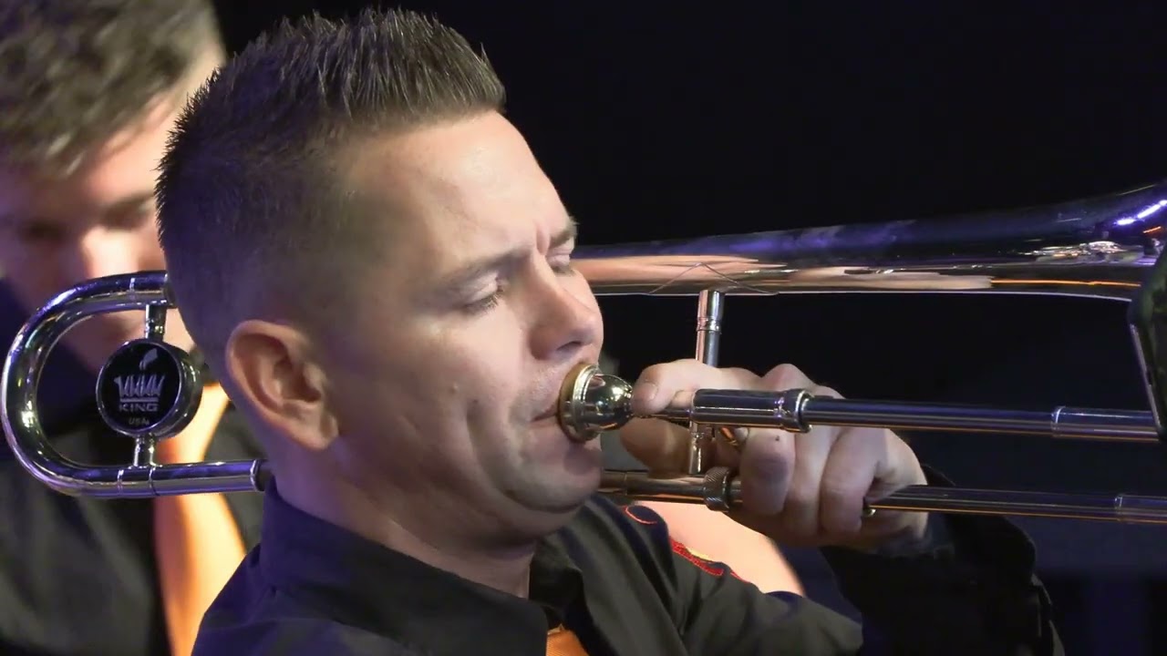 Diezeblaozers Den Bosch Set1 Diezeblaozers zomeravond feest Podium Azijnfabriek 15juni2025 Den Bosch