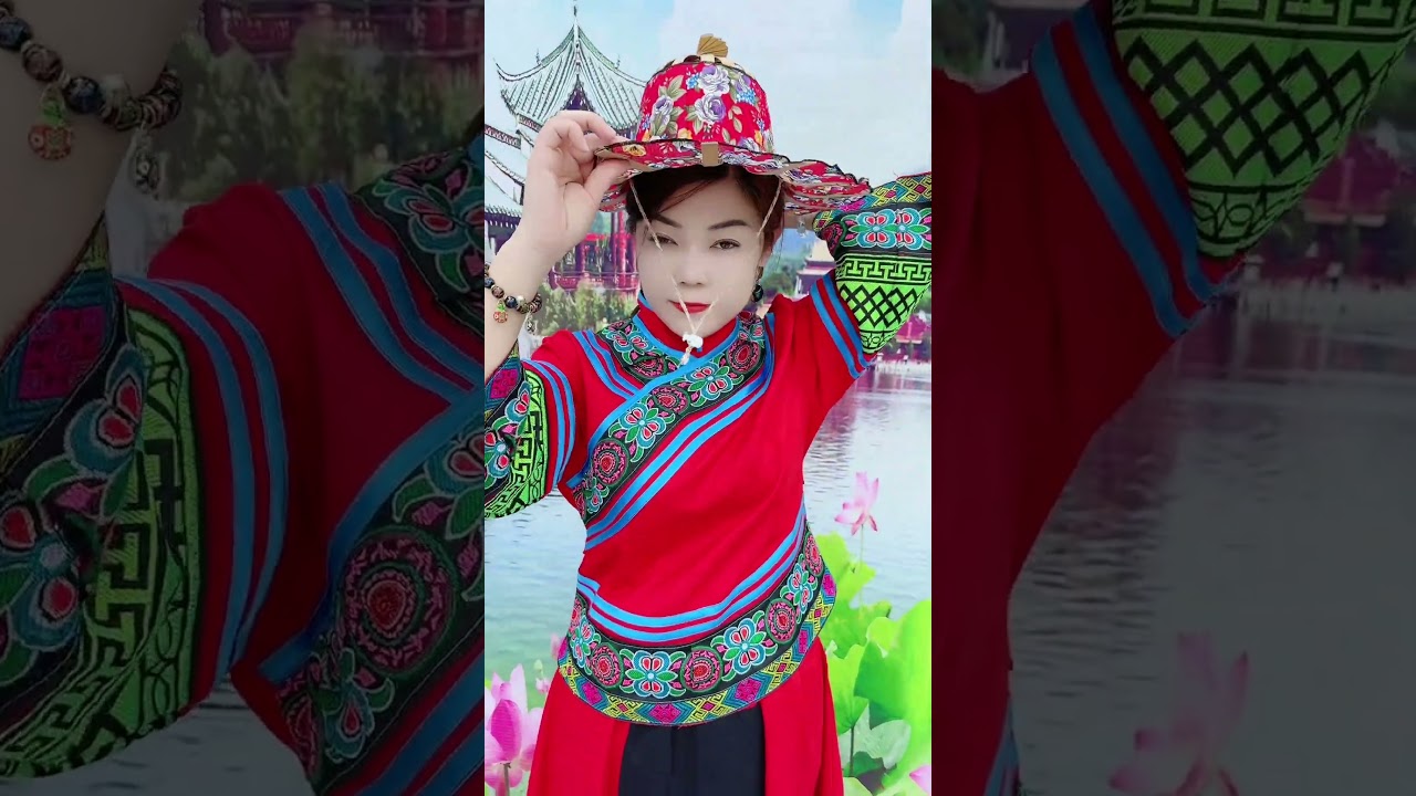 New hat style, foldable and convenient to carry. Can be spread out into a fan. 