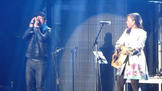 Hold Me - Jamie Grace and TobyMac Live screenshot 3