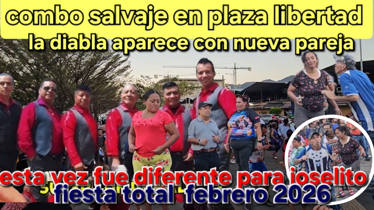 🛑 La gente encantada con la música en plaza libertad,, los bailarines son el alma de la fiesta 😎
