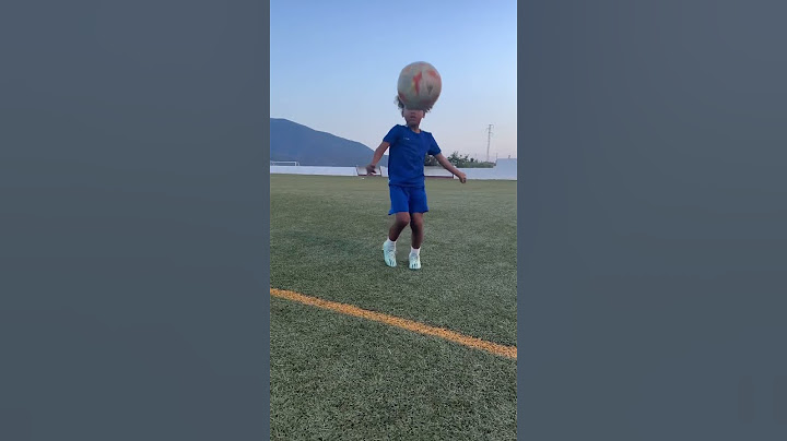 haciendo toques con el balon! cuantas haces tu? 😅 #futbol #status #shorts