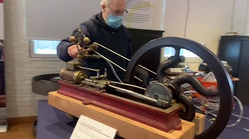 Small Steam Engine with Governor