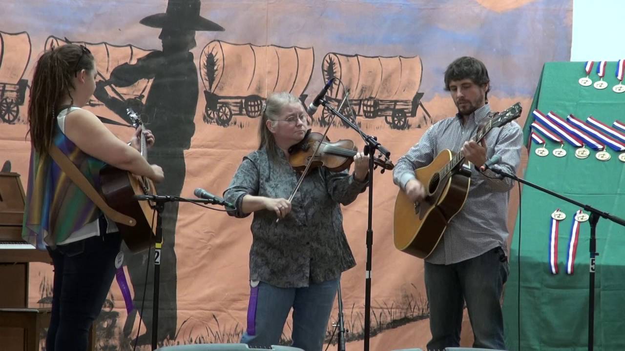 2016-10-22 Waltz- Cynthia Hamm (Over The Waves) - 2016 Western Open Fiddle Championships