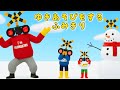 雪が降ったよ!雪遊びをする踏切家族の1日!上手に雪だるま作れるかな?