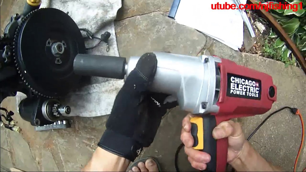 Honda 9.9 hp 4 stroke outboard How to remove a flywheel? starting