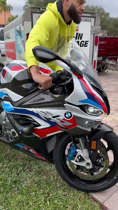 2022 BMW M1000RR with Arata Exhaust Sound