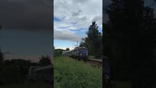 Zalegly film! EP07-1040 z Halnym do Poznania leci przez p.o Kęty Podlesie na Kozy #dc #train #fyp Zalegly film! EP07-1040 z Halnym do Poznania leci przez p.o Kęty Podlesie na Kozy #dc #train #fyp