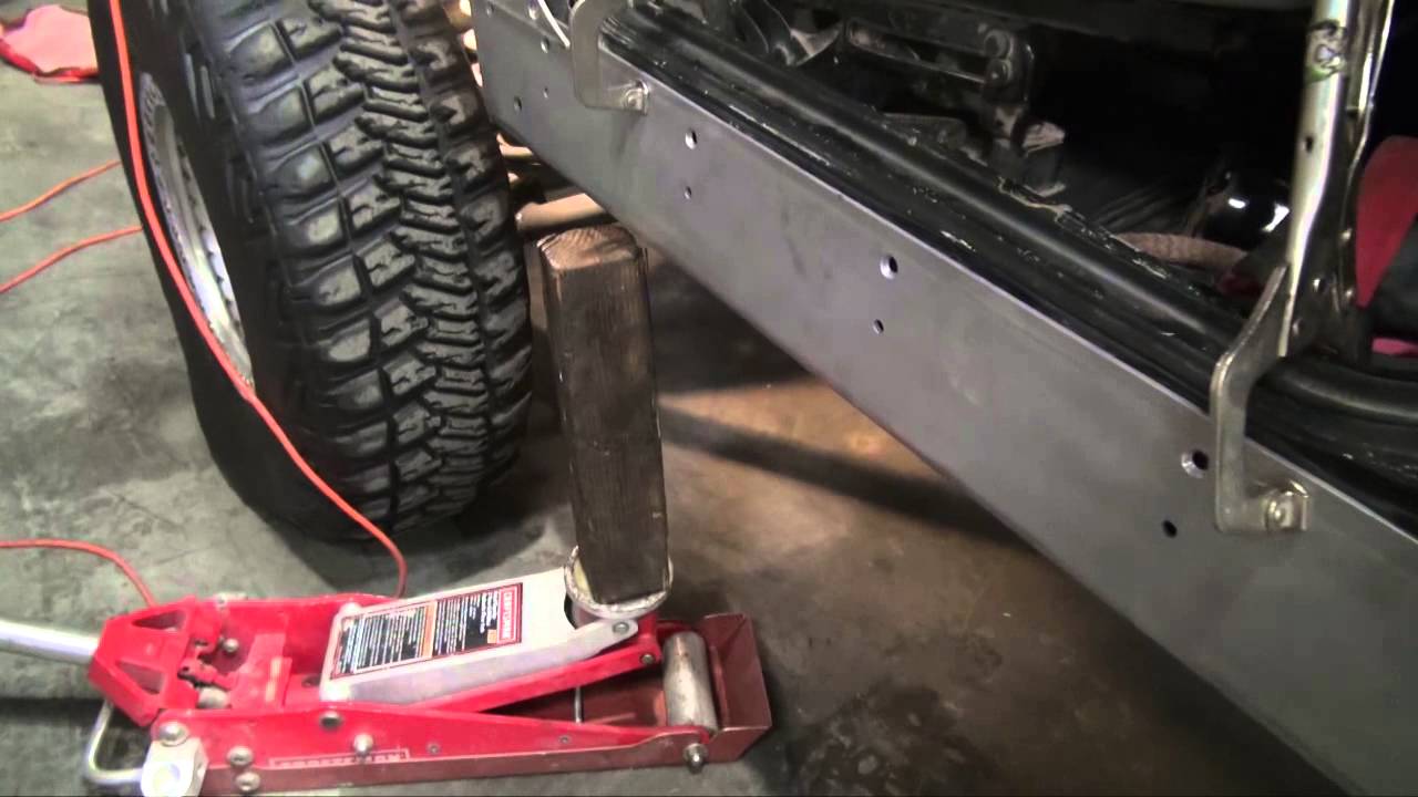 Installation Savvy Aluminum Rocker Panel on a 2003 TJ - YouTube