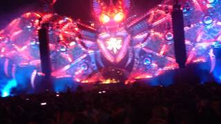 Q-Base 2014 - Atmozfears & Code Black playing Raise your Hands Up