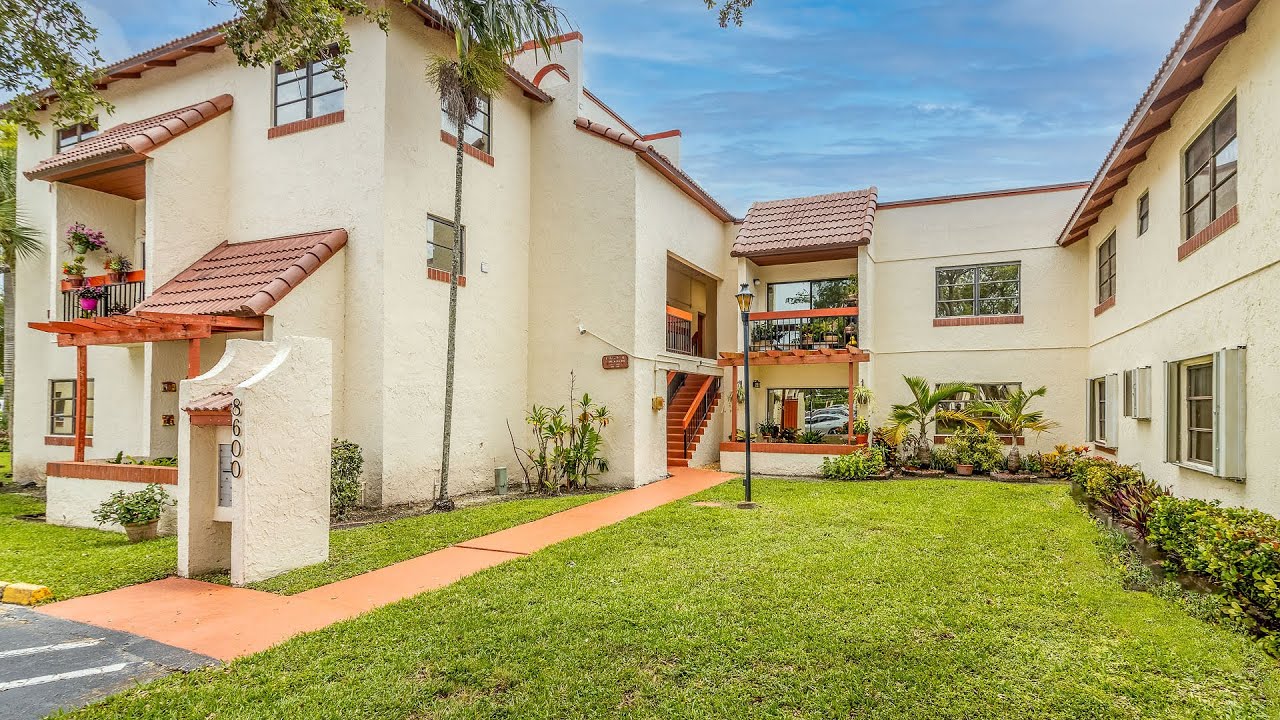 FOR RENT IN THE HEART OF KENDALL⁣ 8600 SW 149th Ave 606, Miami, FL