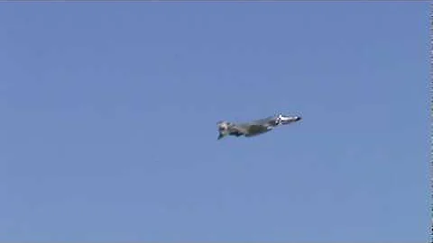 High speed pass - F4 Phantom [McChord Airshow 2010]