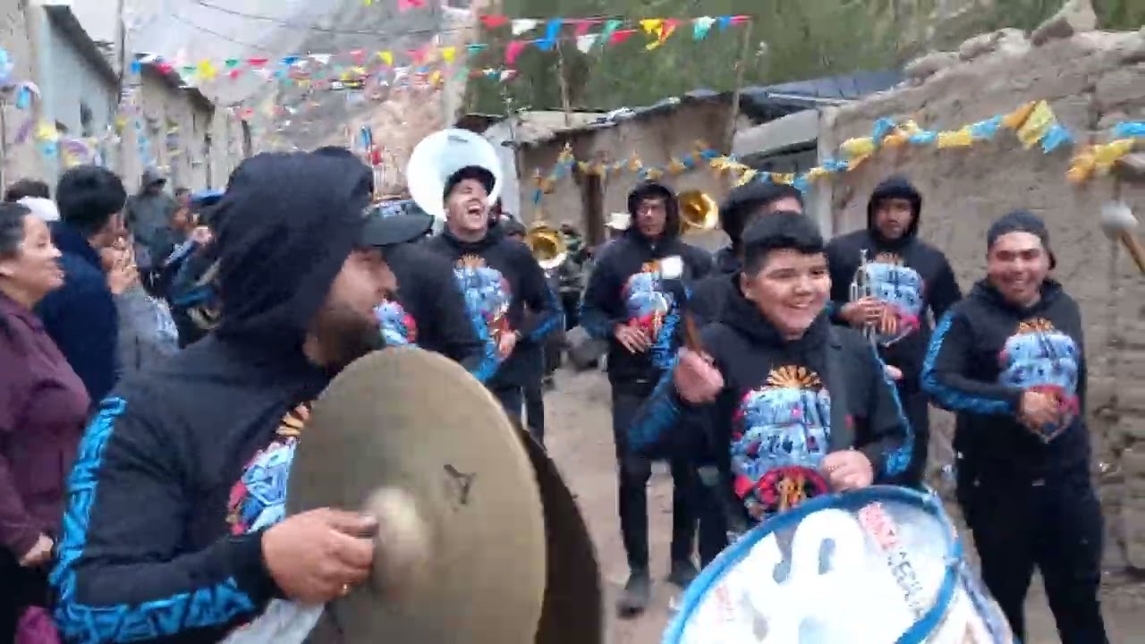 MORENOS DE LIVILCAR 2022 PASACALLE AL LOCAL