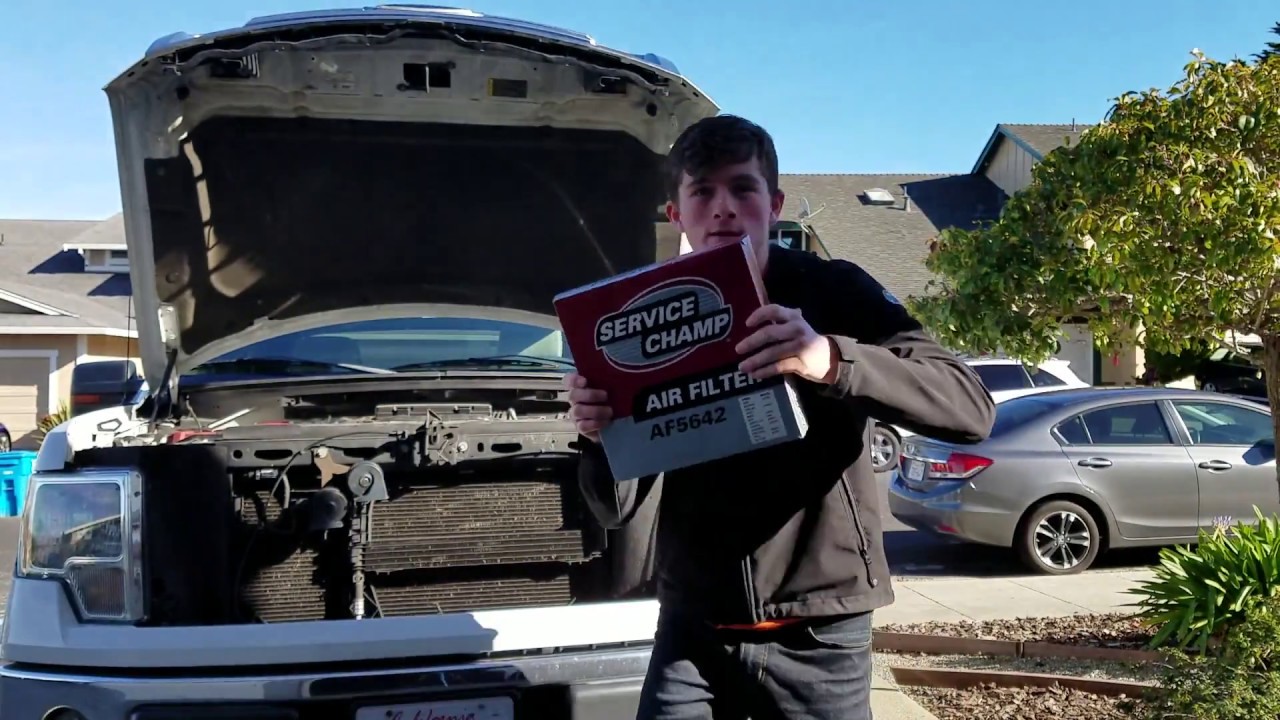 How to Replace 2009-14 Ford F-150 Air Filter Cheaply - YouTube