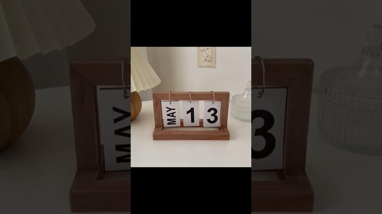 IKEA style simple wooden desk calendar office calendar Nordic creative wooden 