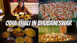 Bhubaneswar Street Food & Odia Thali | Odisha Food Tour | Chaat, Thali, Momos, Rabri Lassi