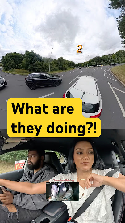 Silly driver! 😣 #driving #lesson #learn #car #london #road #roundabout #teacher #fyp #omg