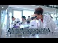 Outcompeting other bacterial species and surviving harsh conditions promotes Klebsiella transmission