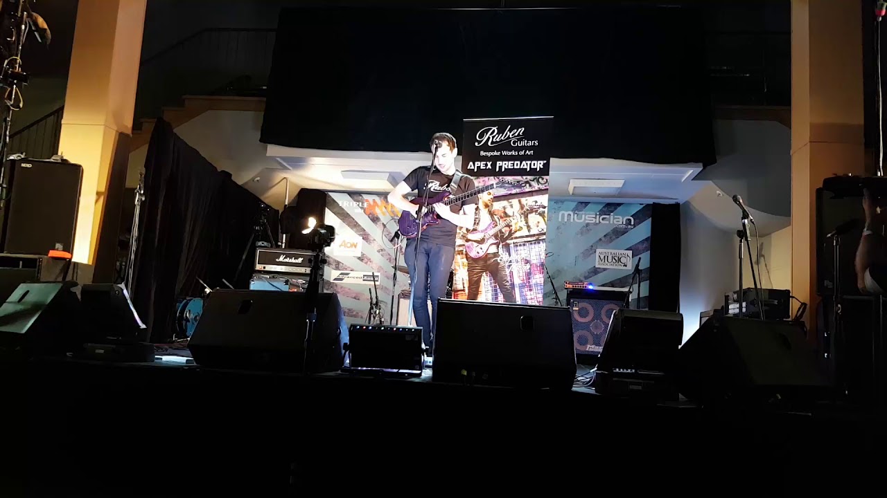 Stephen Taranto @Melbourne Guitar Show 2017 on the 5th of August